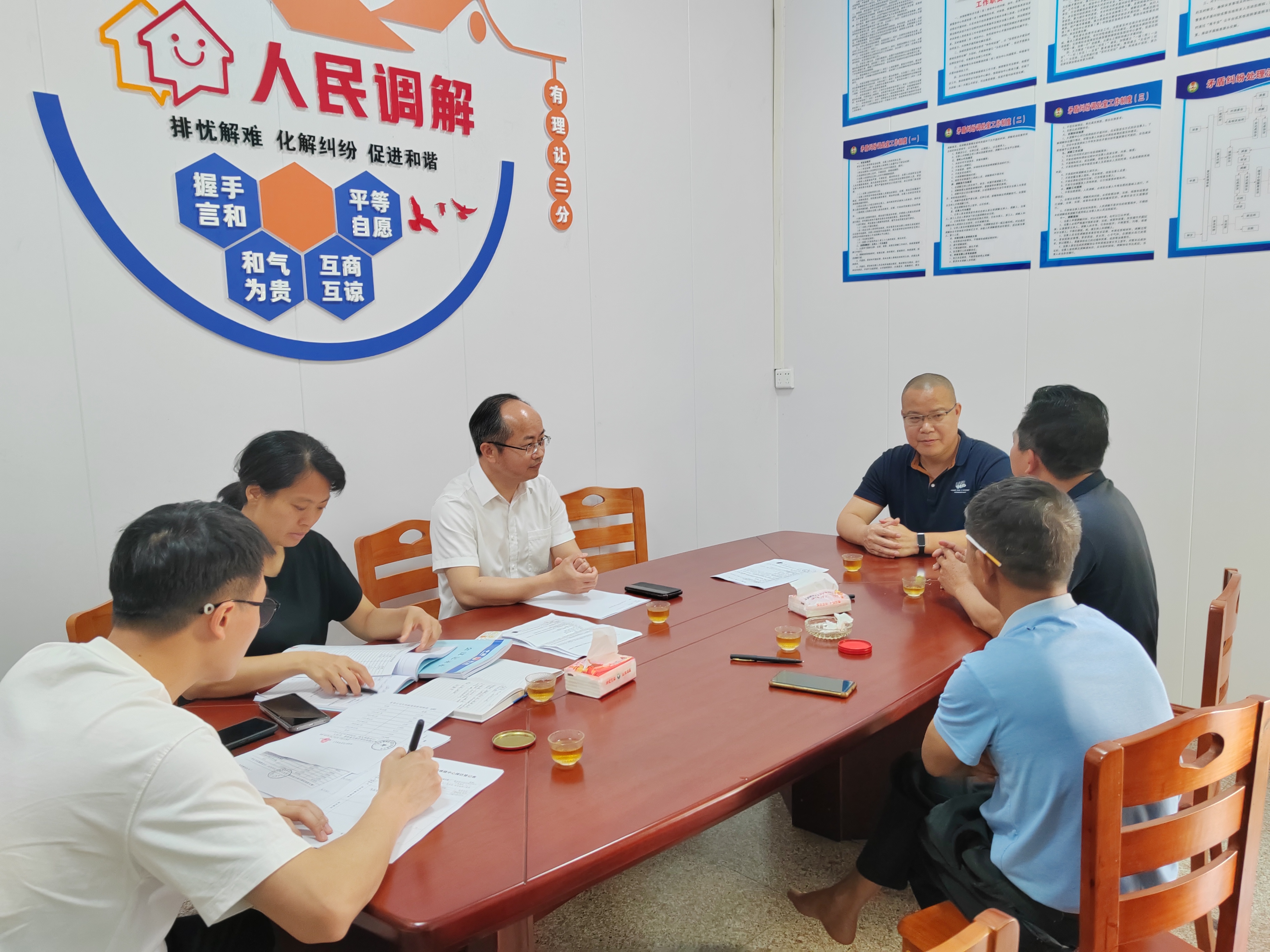 20250422书记接访.jpg